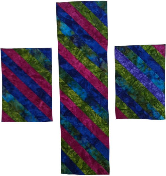 Catty Corner Table Topper-Cut Loose-CLPEUN006